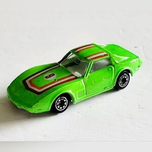 Vintage 70s/80s Yatming #9 Chevrolet Corvette No. 1078 Green Die-Cast 1:64 Car.